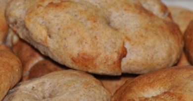 Foccaccine parmigiano e pinoli