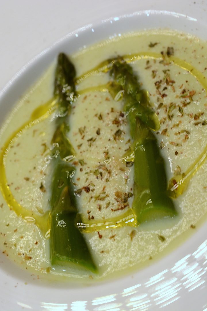 vellutata_asparagi_cipollotto1