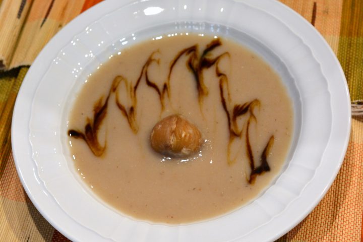 Vellutata di castagne con aceto tradizionale di Modena