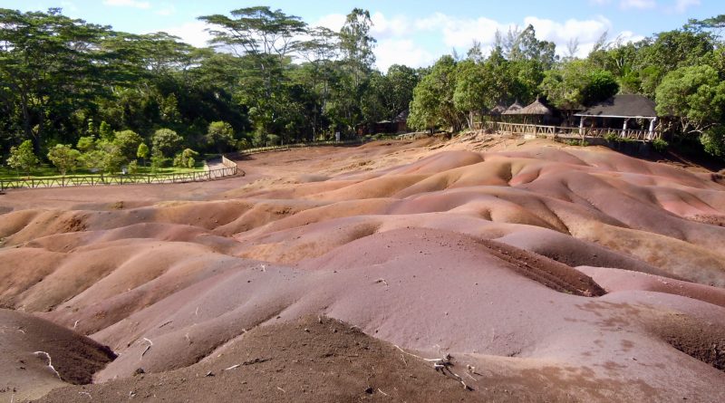 La "Terre dei sette colori" a Chamarel