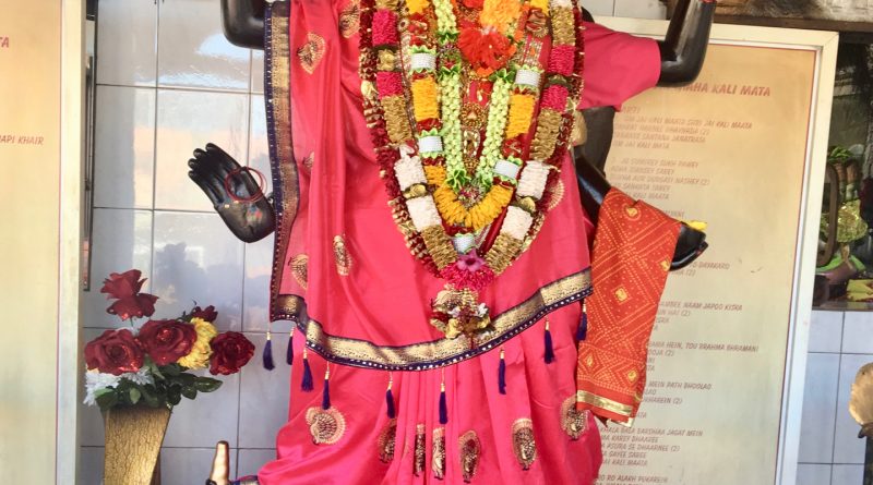 Statua all'interno di uno dei templi