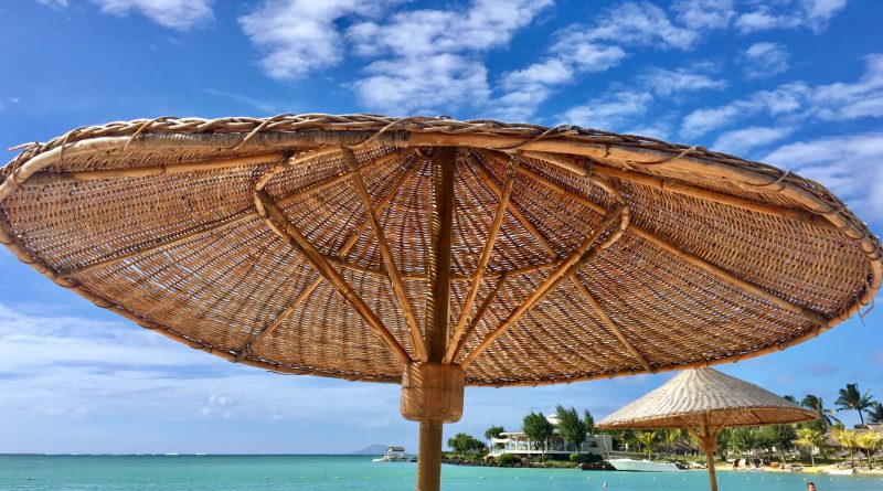 La spiaggia del resort LUX a Grand Gaube