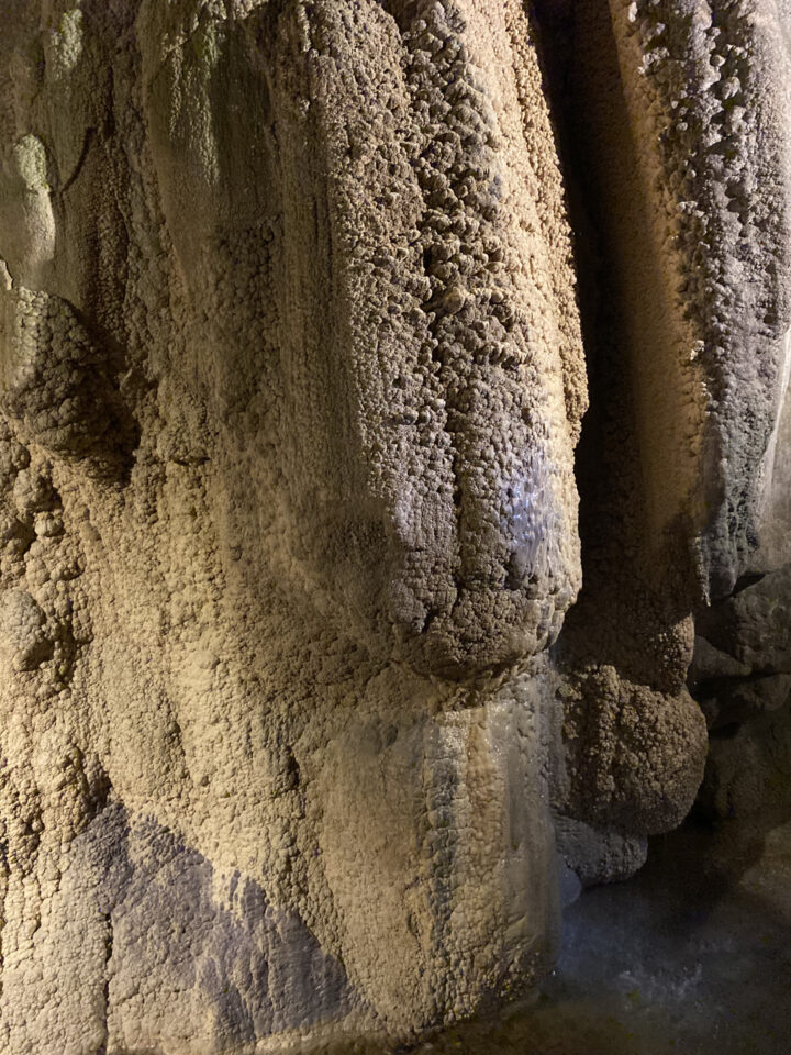 Particolare delle Grotte di Rescia